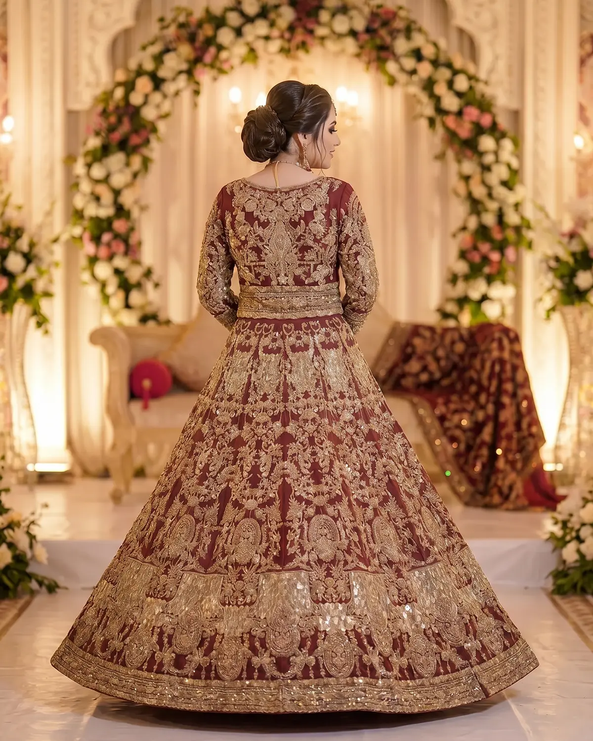 Heavy Gold Embroidered Bridal Lehenga Lahore - Image 3