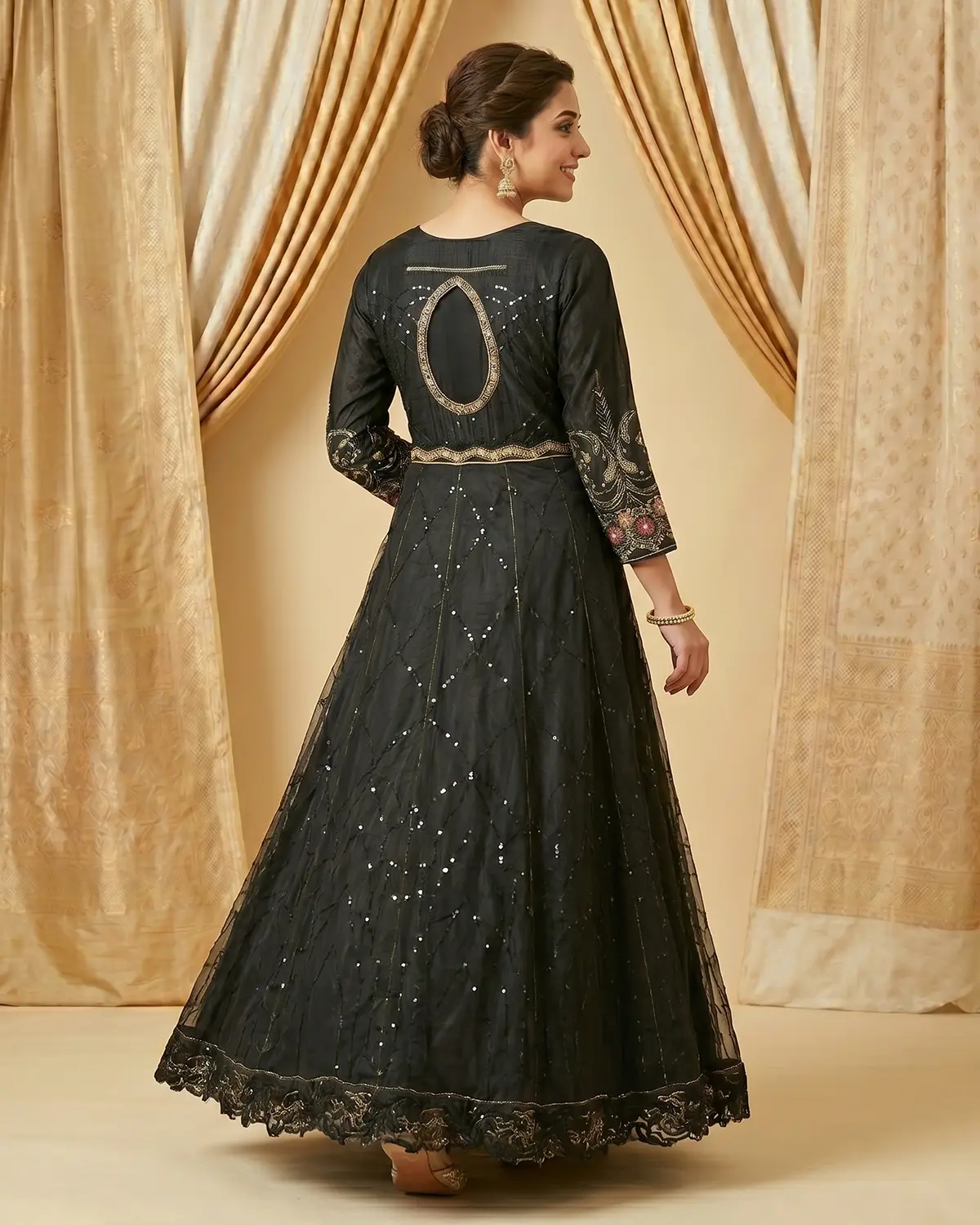 Luxury Black Formal Maxi Wear - Image 3